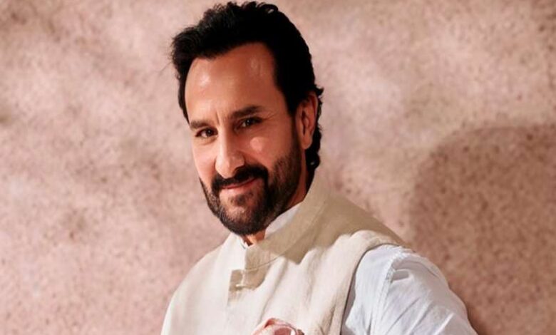 Bollywood actor Saif Ali Khan attacked with a knife 3