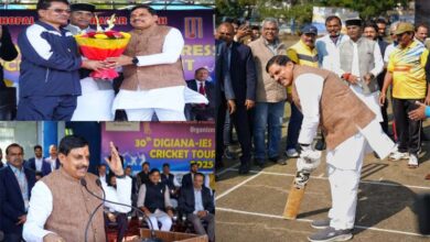 Chief Minister inaugurating the Inter press Cricket Tournament 2