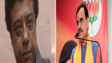 Vishnudutt Sharma paying tribute to Alok Chatterjee 2