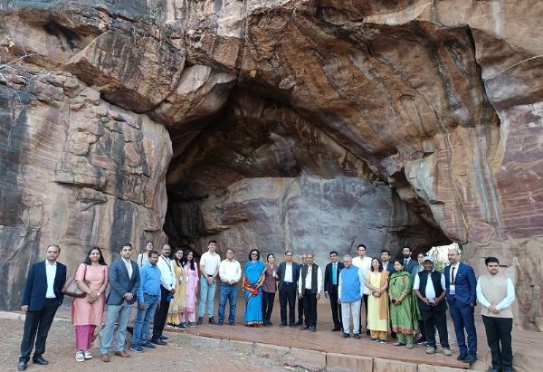 ff6dcce5e098793db2efa54a9cf3d6b0 108473642 H@@IGHT 0 W@@IDTH 600